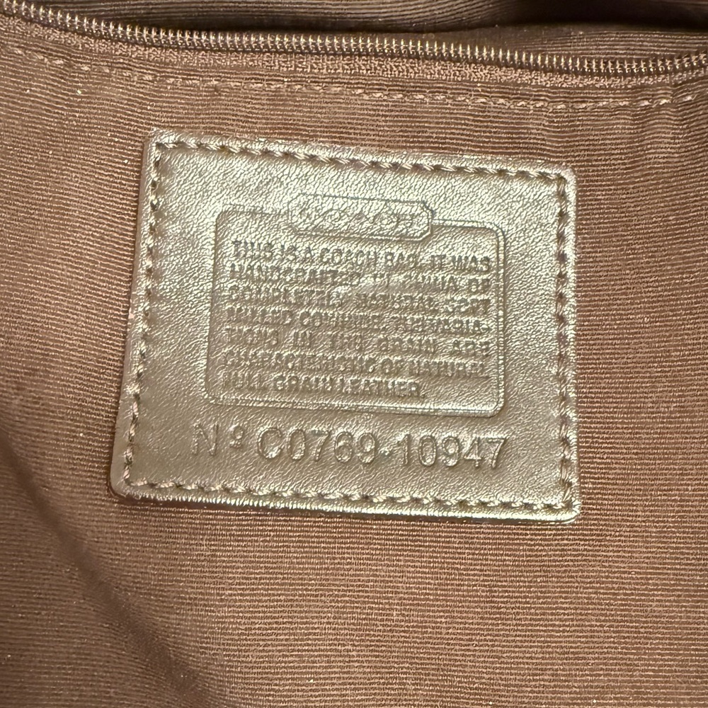 Coach Chelsea Turnlock Soft Milled Brown Pebbled Leather Hobo Bag with Wallet - Picture 6 of 9